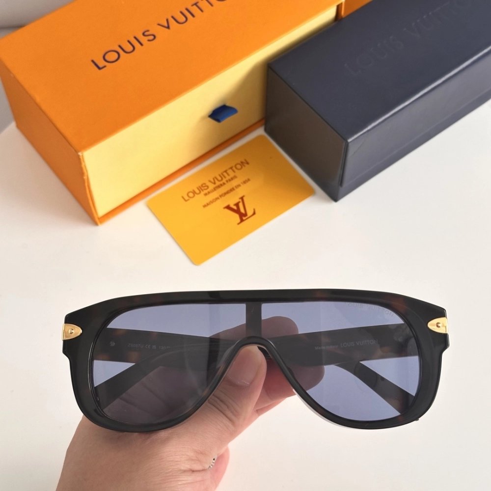 Louis Vuitton Sunglasses 039 | Designer Sunglasses | New & Pre-Owned