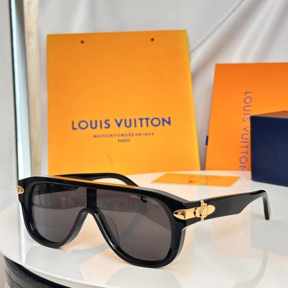 Louis Vuitton Sunglasses 040 | Designer Sunglasses | New & Pre-Owned