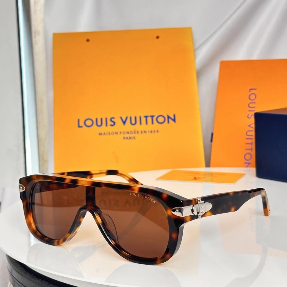Louis Vuitton Sunglasses 040 | Designer Sunglasses | New & Pre-Owned