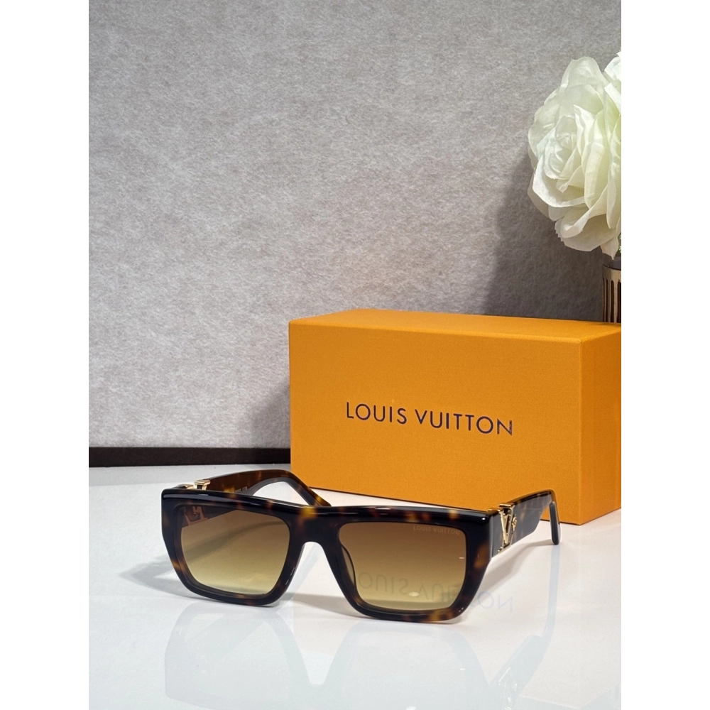Louis Vuitton Sunglasses 043 | Luxury Sunglasses | Trusted Store