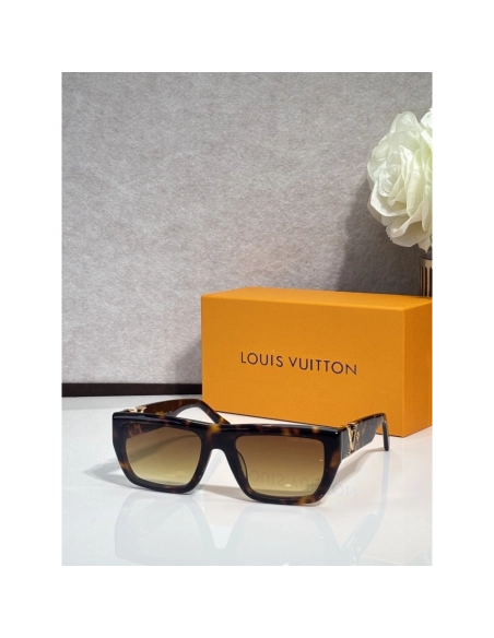 Louis Vuitton Sunglasses 043 | Luxury Sunglasses | Trusted Store