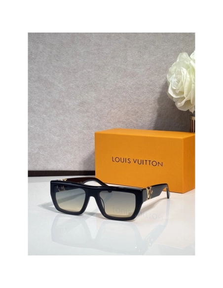 Louis Vuitton Sunglasses 043 | Luxury Sunglasses | Trusted Store