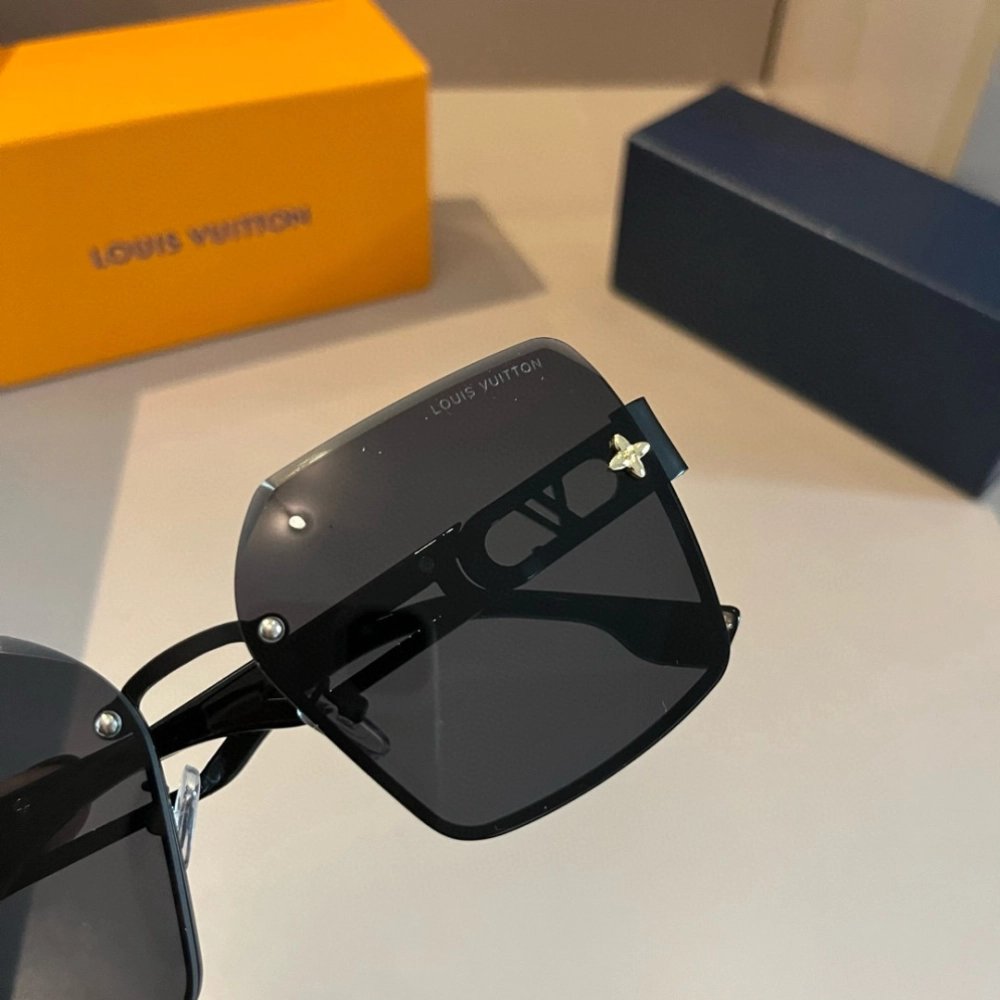 Louis Vuitton Sunglasses 058 | High-End Designer Eyewear | Fast Delivery