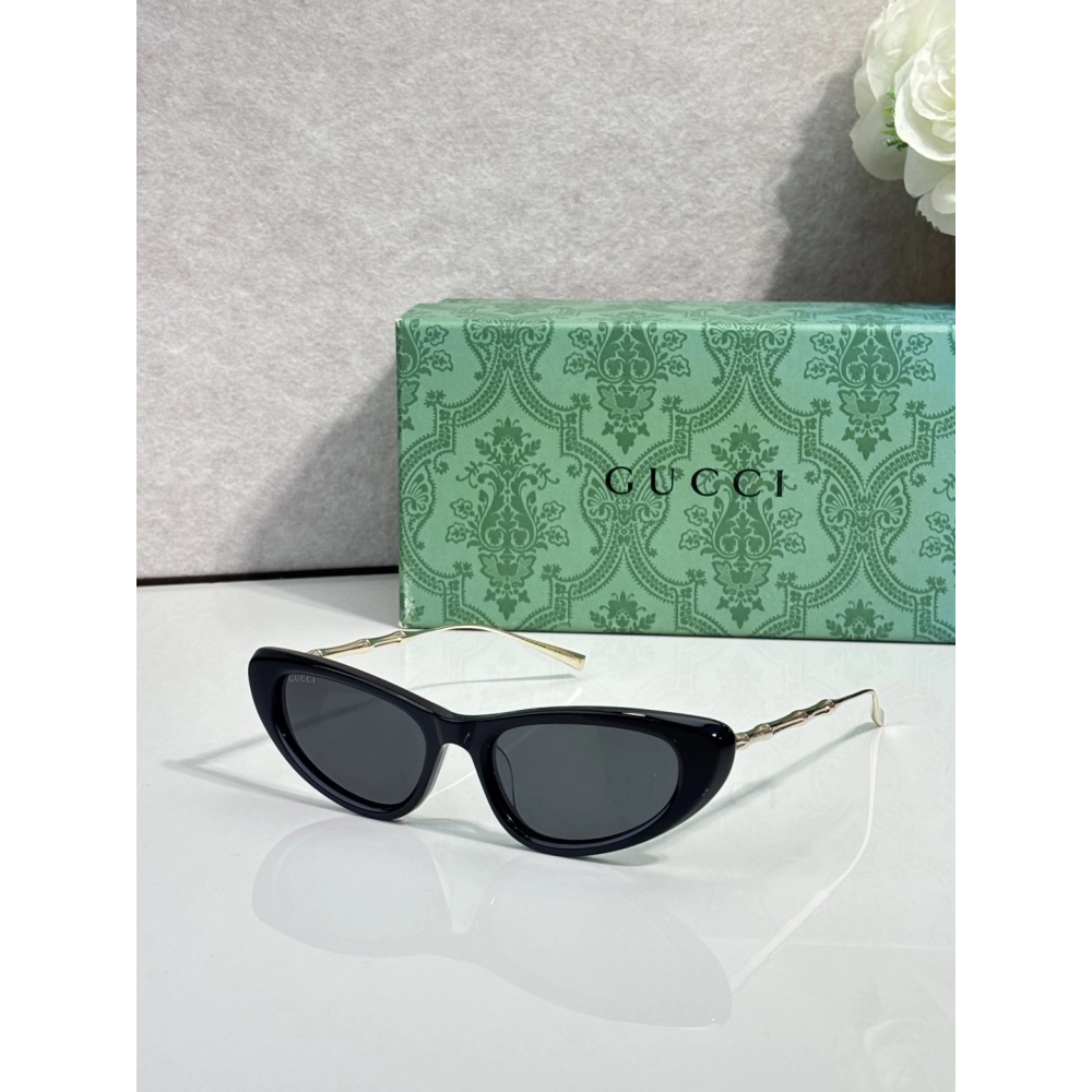 Gucci Sunglasses 010 | Luxury Eyewear | Sleek Design