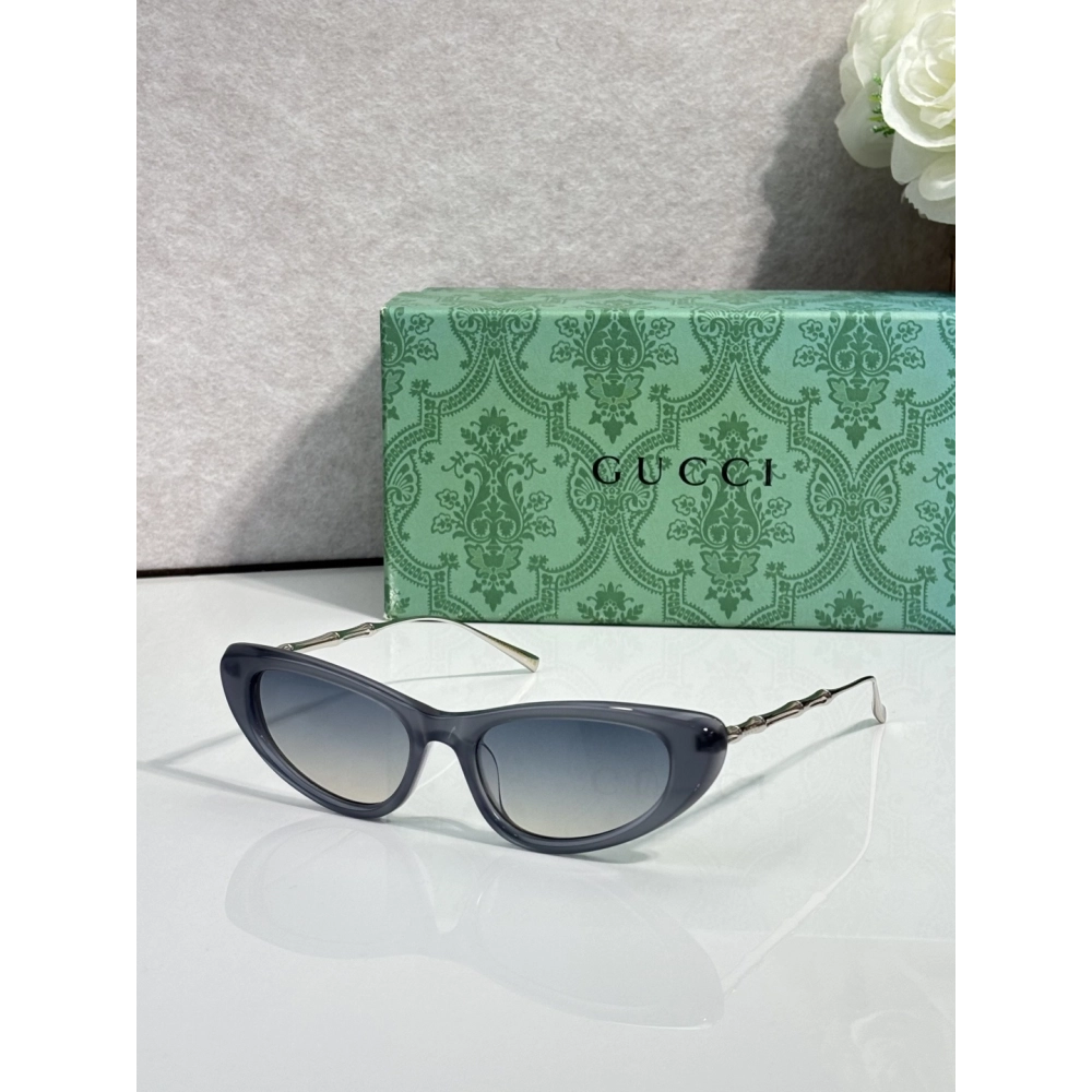 Gucci Sunglasses 010 | Luxury Eyewear | Sleek Design