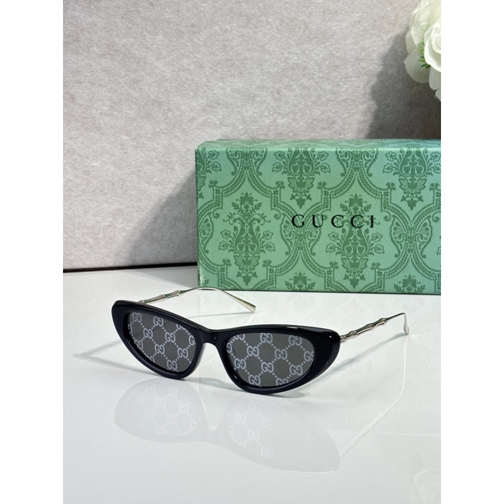 Gucci Sunglasses 010 | Luxury Eyewear | Sleek Design