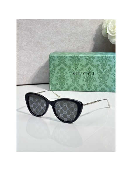 Gucci Sunglasses 011 | Designer Shades | Classic Elegance