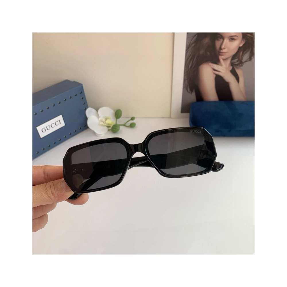 Gucci Sunglasses 026 | Premium Frames | Luxury Craftsmanship