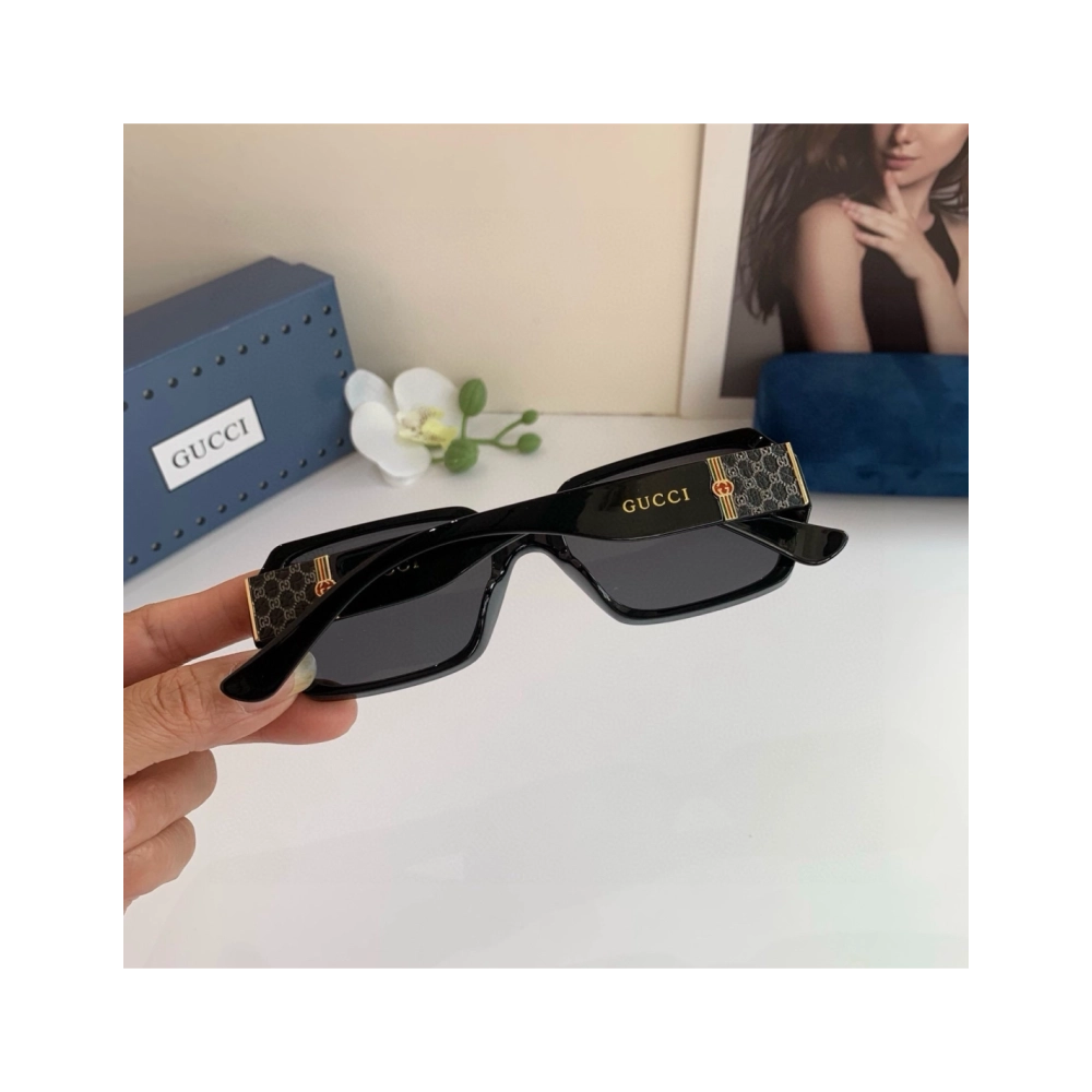 Gucci Sunglasses 026 | Premium Frames | Luxury Craftsmanship