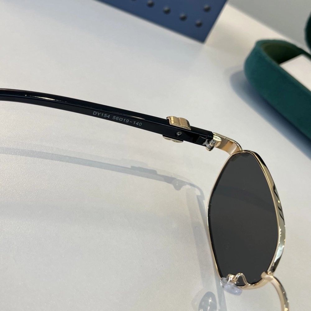 Gucci Sunglasses 028 | Luxury Eyewear | Modern Statement