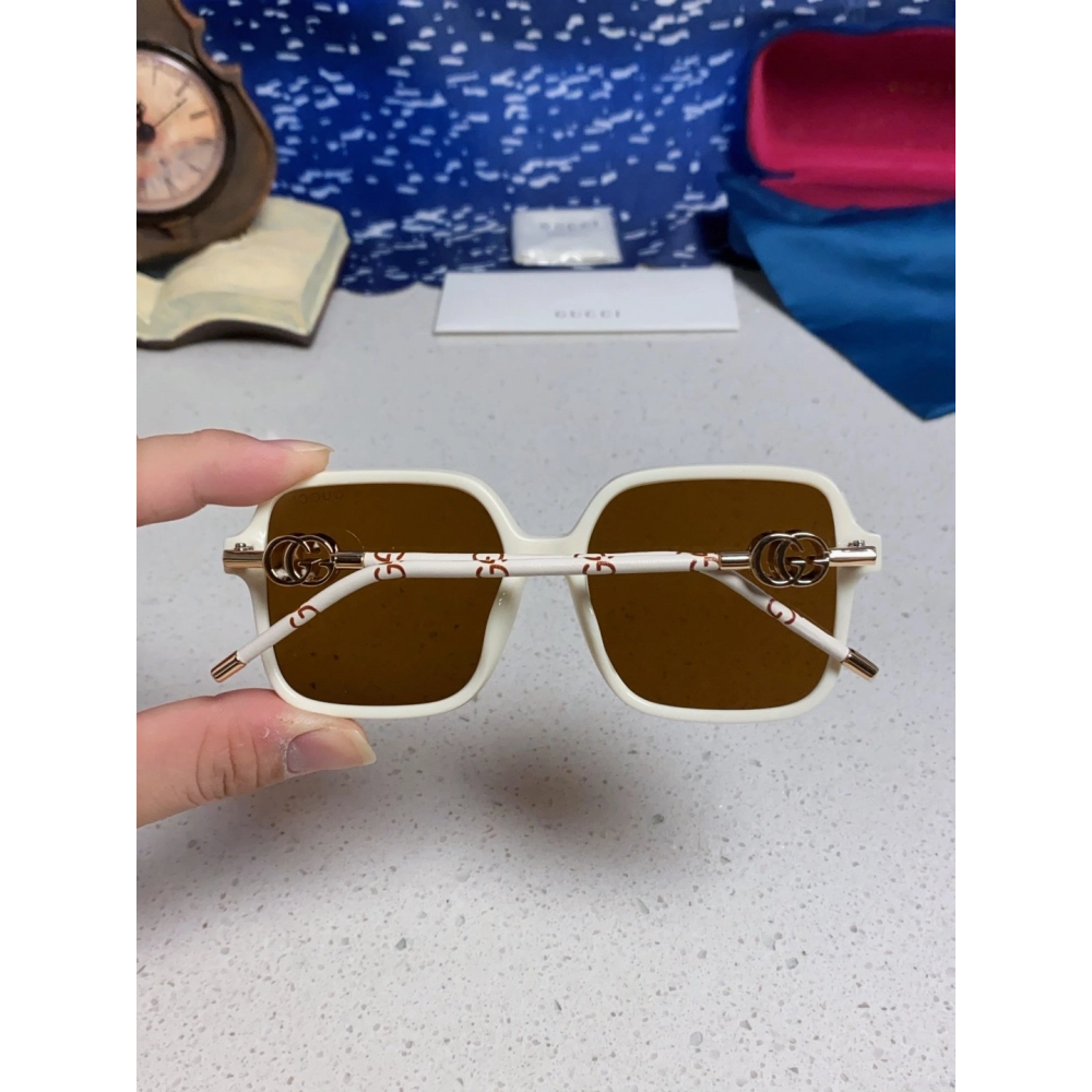 Gucci Sunglasses 031 | Luxury Eyewear | Classic Style
