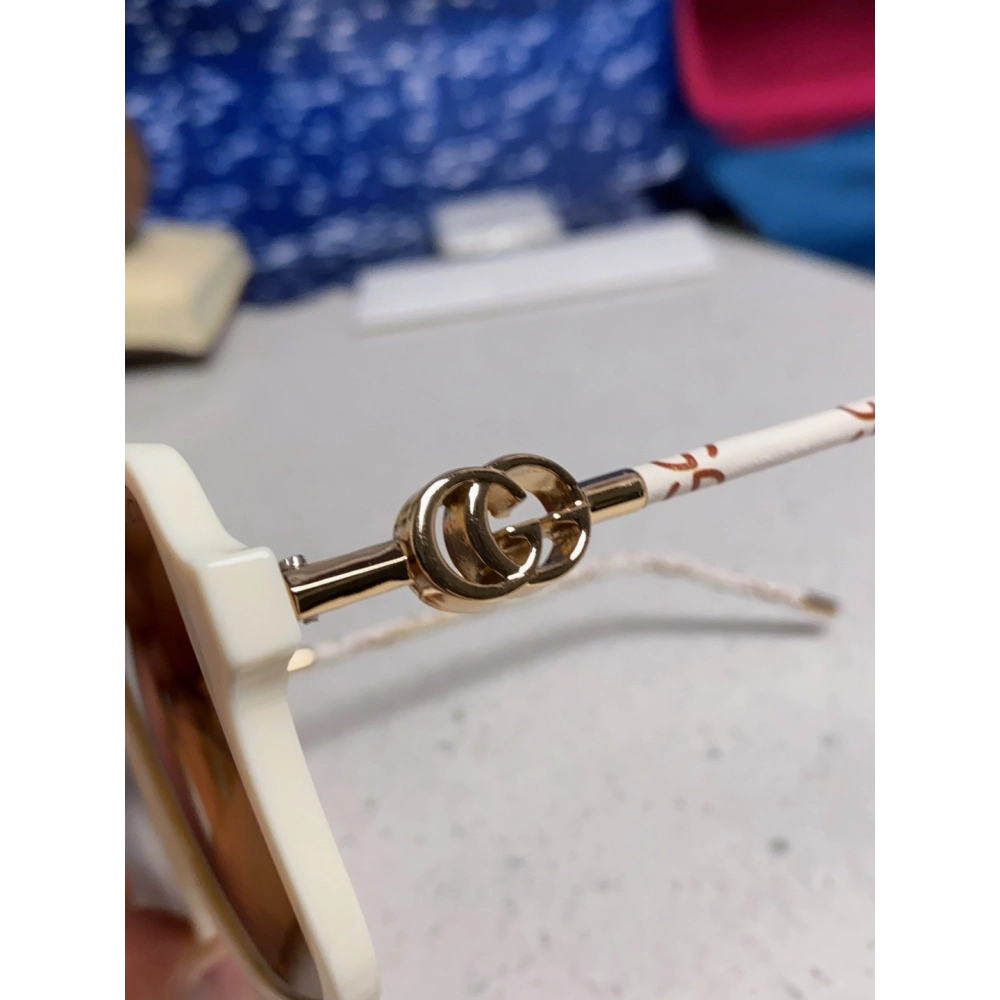 Gucci Sunglasses 031 | Luxury Eyewear | Classic Style