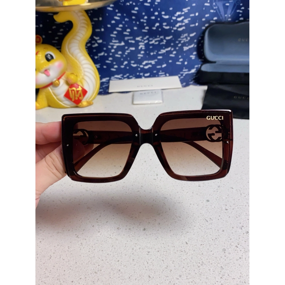 Gucci Sunglasses 035 | Luxury Frames | Elegant Look