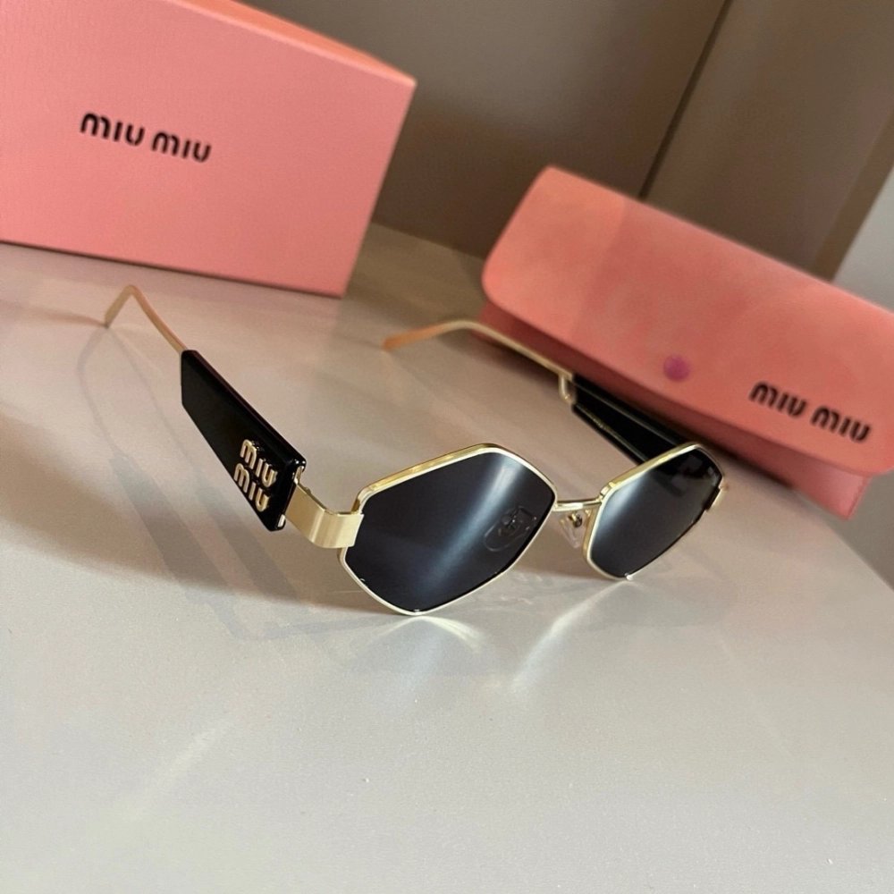 Miu Miu Sunglasses 041,Miu Miu Sunglasses,Sunglasses,Accessories