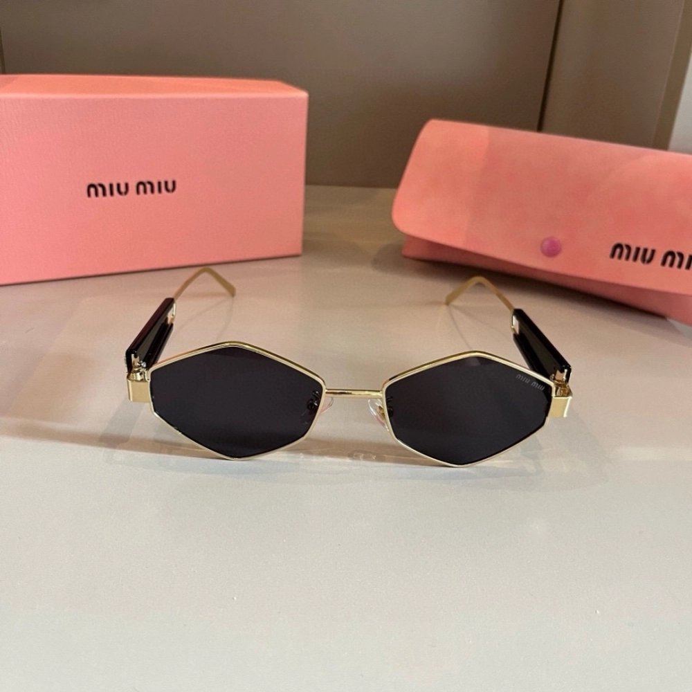Miu Miu Sunglasses 041,Miu Miu Sunglasses,Sunglasses,Accessories