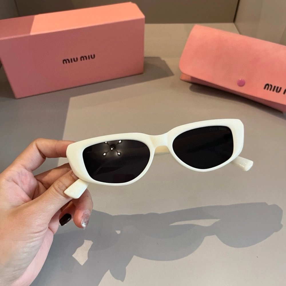 Miu Miu Sunglasses 061,Miu Miu Sunglasses,Sunglasses,Accessories