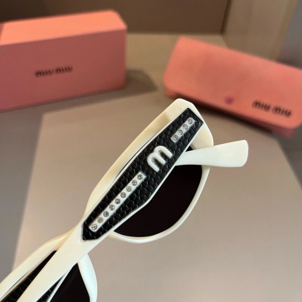 Miu Miu Sunglasses 061,Miu Miu Sunglasses,Sunglasses,Accessories
