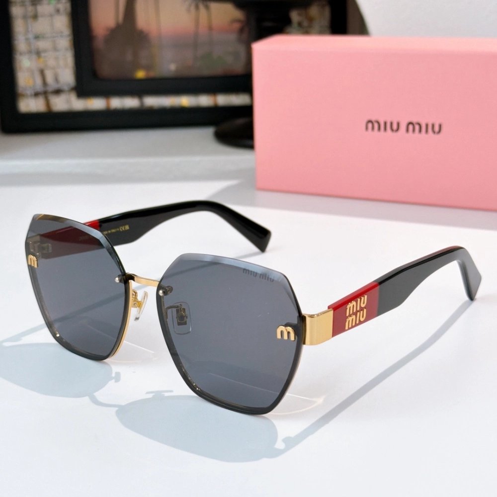 Miu Miu Sunglasses 062,Miu Miu Sunglasses,Sunglasses,Accessories