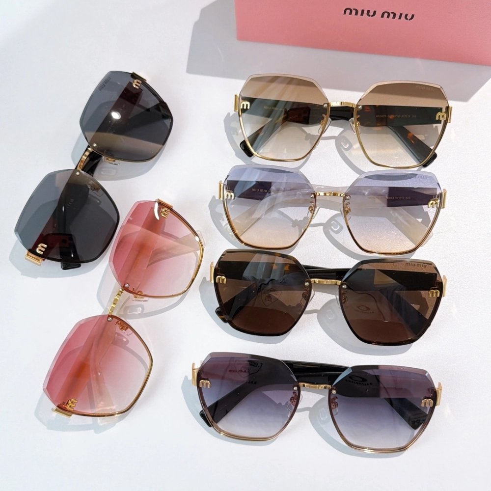Miu Miu Sunglasses 062,Miu Miu Sunglasses,Sunglasses,Accessories