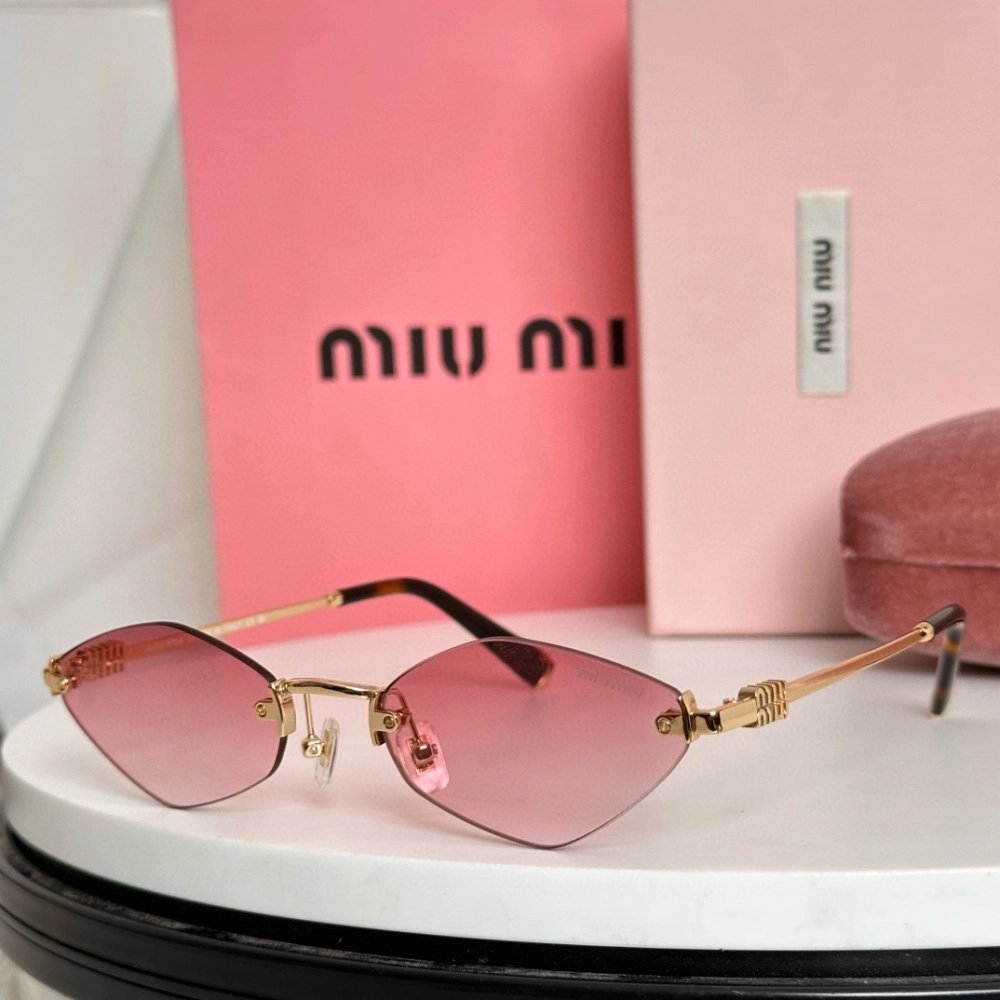 Miu Miu Sunglasses 069,Miu Miu Sunglasses,Sunglasses,Accessories