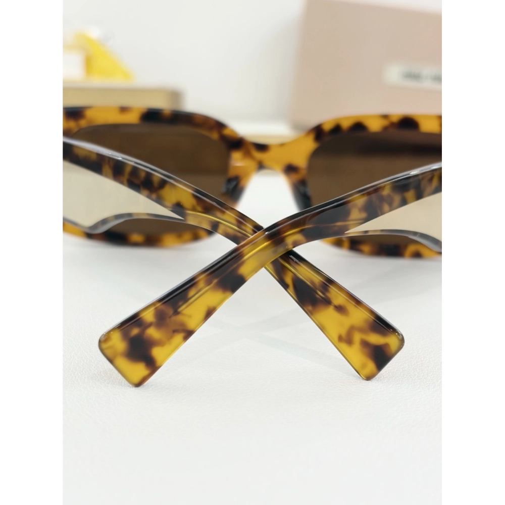 Miu Miu Sunglasses 070,Miu Miu Sunglasses,Sunglasses,Accessories