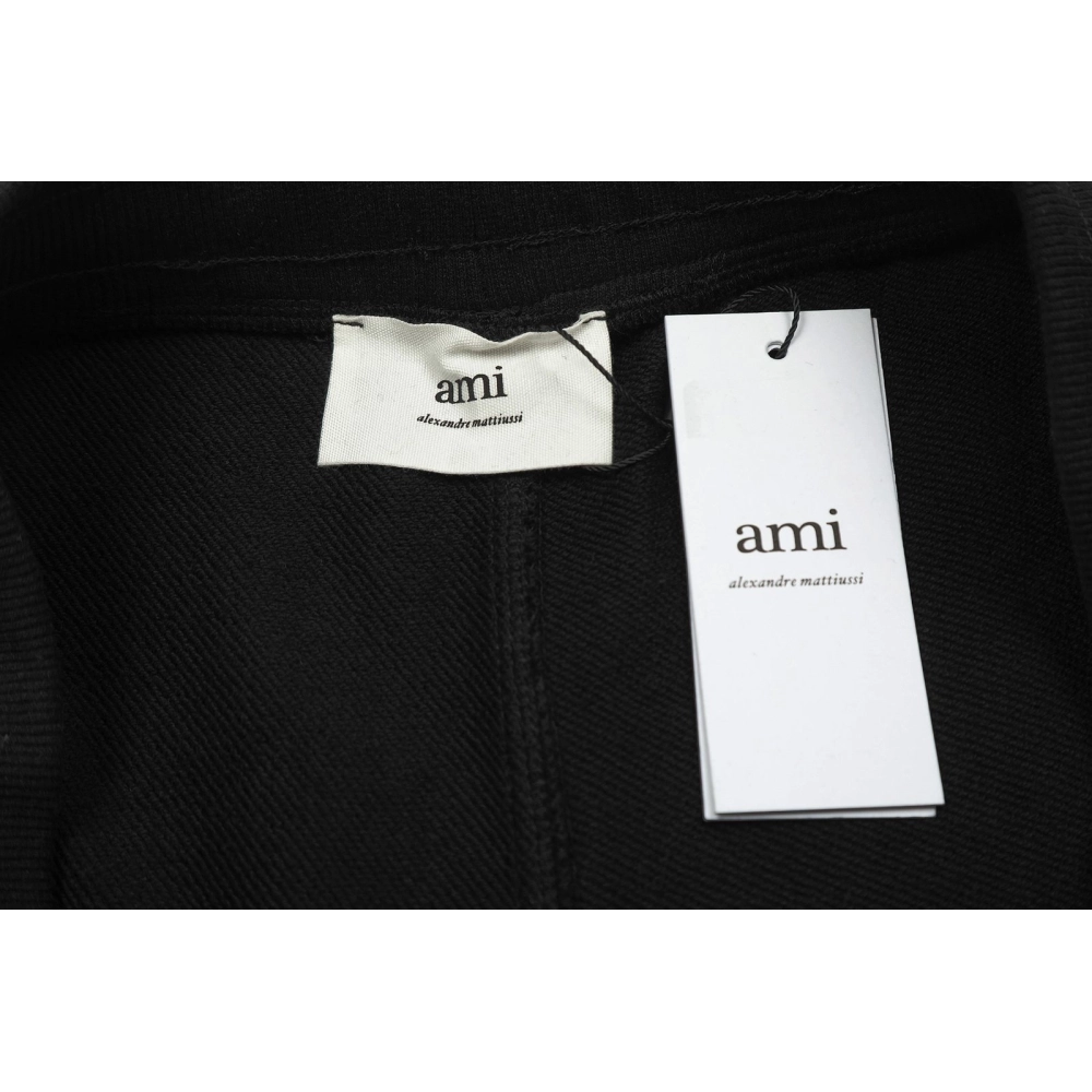 Ami Macaron Embroidery 003