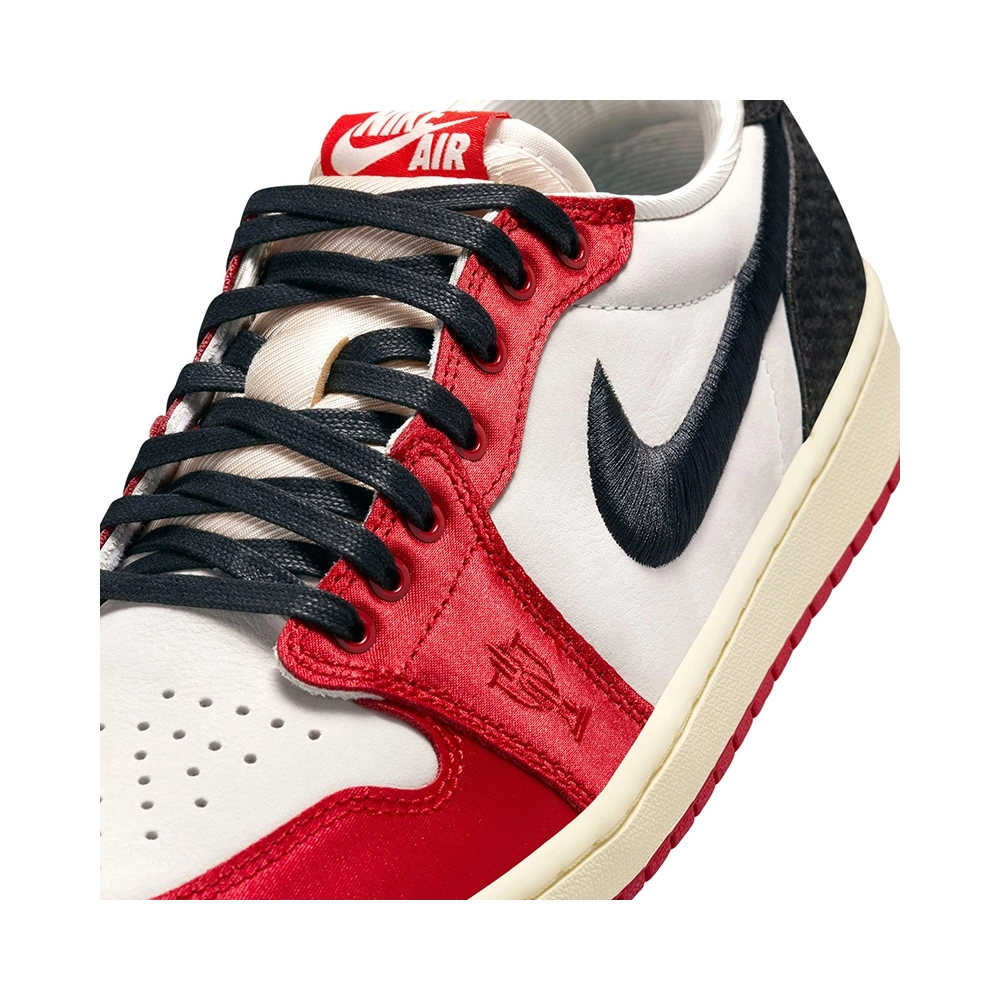 Air Jordan 1 Retro Low OG x Trophy Room Away FN0432-100,AIR JORDAN 1 LOW,Air Jordan