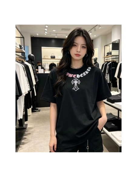 Chrome Hearts Color-Block Gothic Letter Cross Necklace Short Sleeve 253