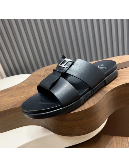 Christian Louboutin slippers 044