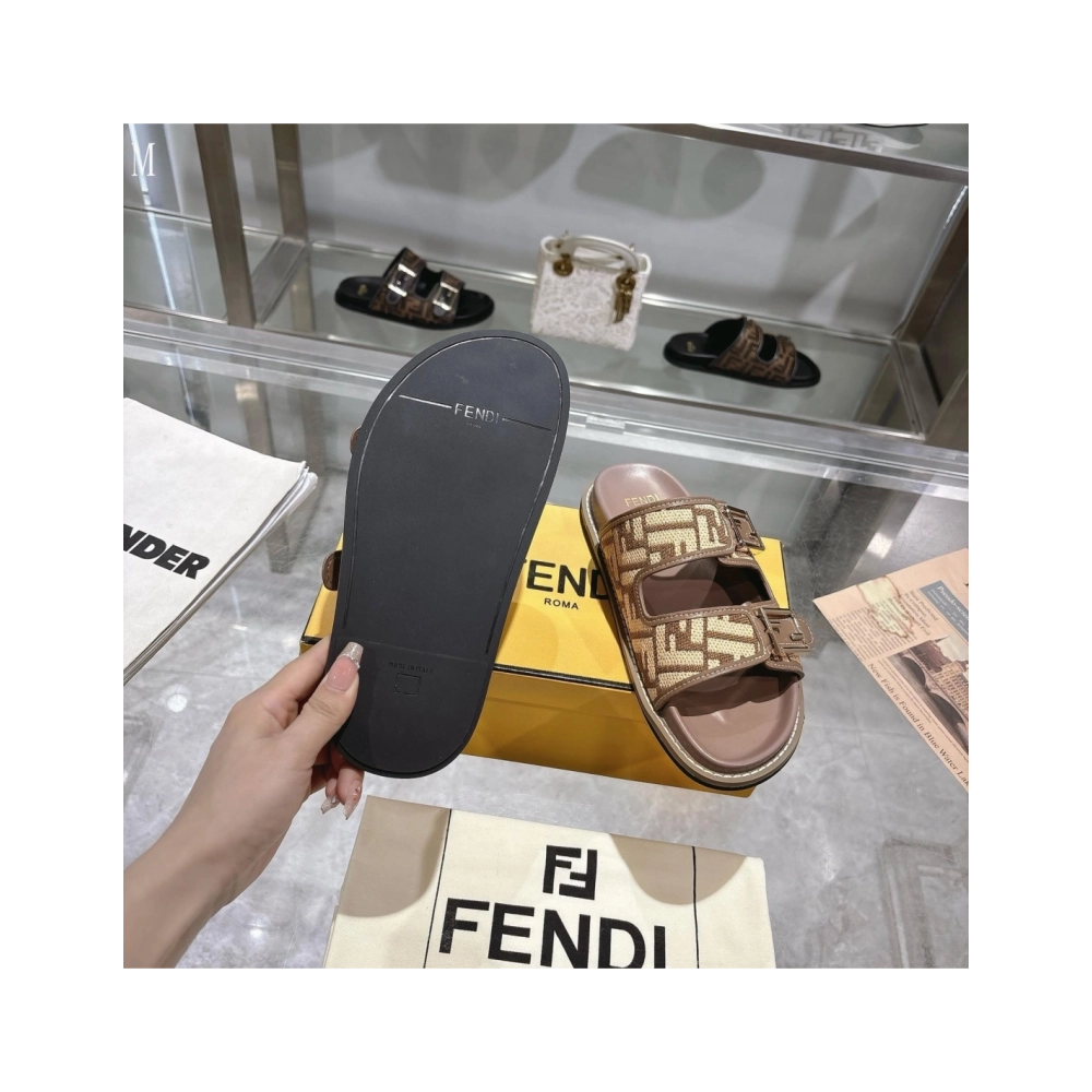 Fendi Slippers 030,Fendi Slippers,Slides Slippers,More Brands