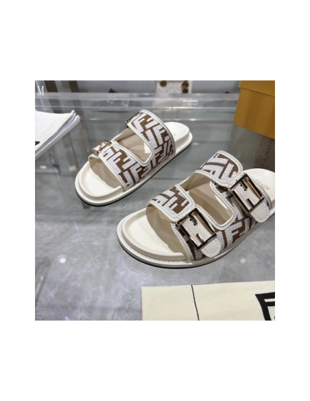 Fendi Slippers 031,Fendi Slippers,Slides Slippers,More Brands