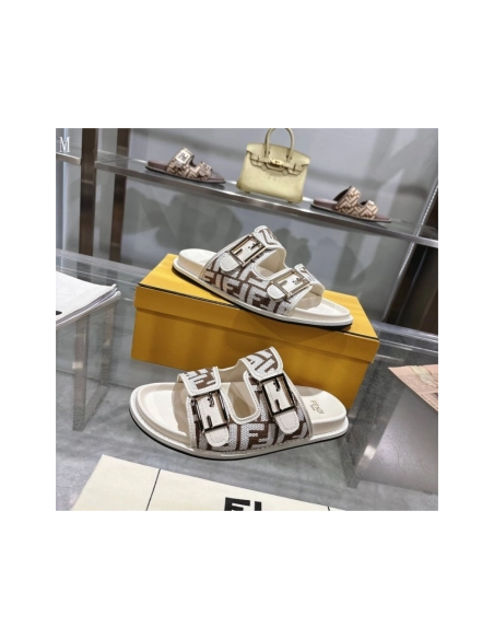 Fendi Slippers 031,Fendi Slippers,Slides Slippers,More Brands