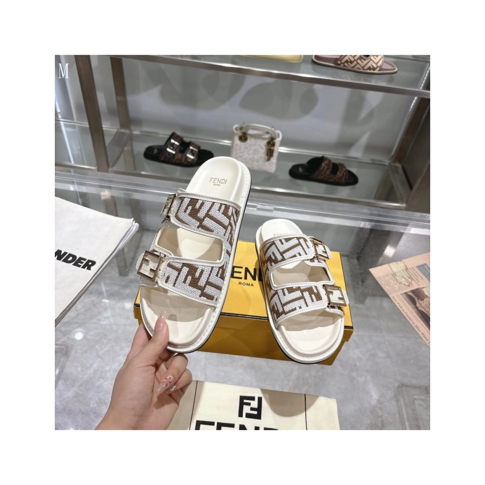Fendi Slippers 031,Fendi Slippers,Slides Slippers,More Brands