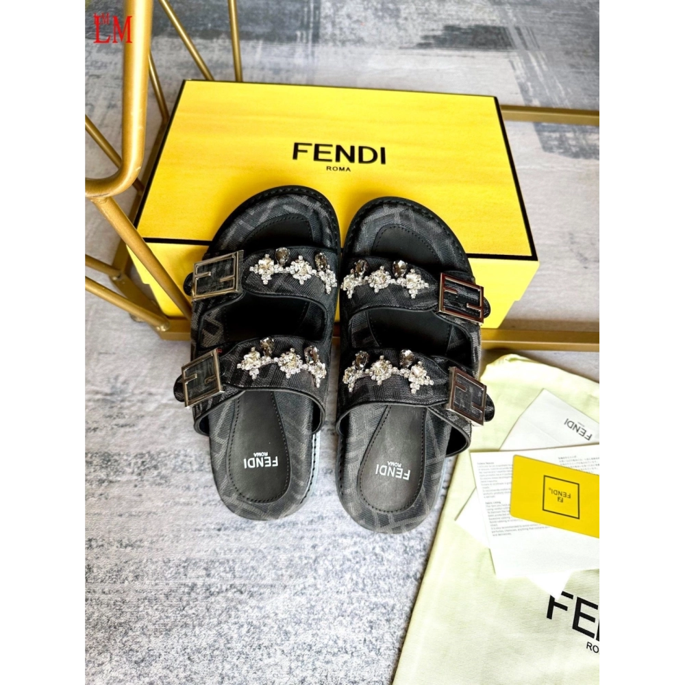 Fendi Slippers 003,Fendi Slippers,Slides Slippers,More Brands