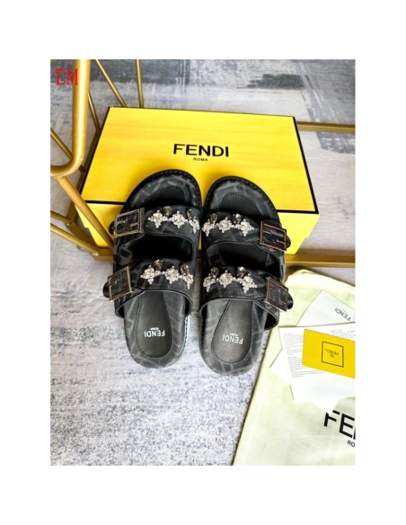 Fendi Slippers 003,Fendi Slippers,Slides Slippers,More Brands