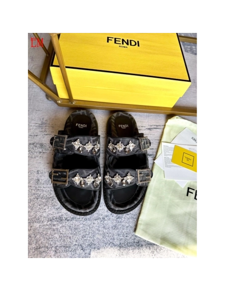 Fendi Slippers 003,Fendi Slippers,Slides Slippers,More Brands