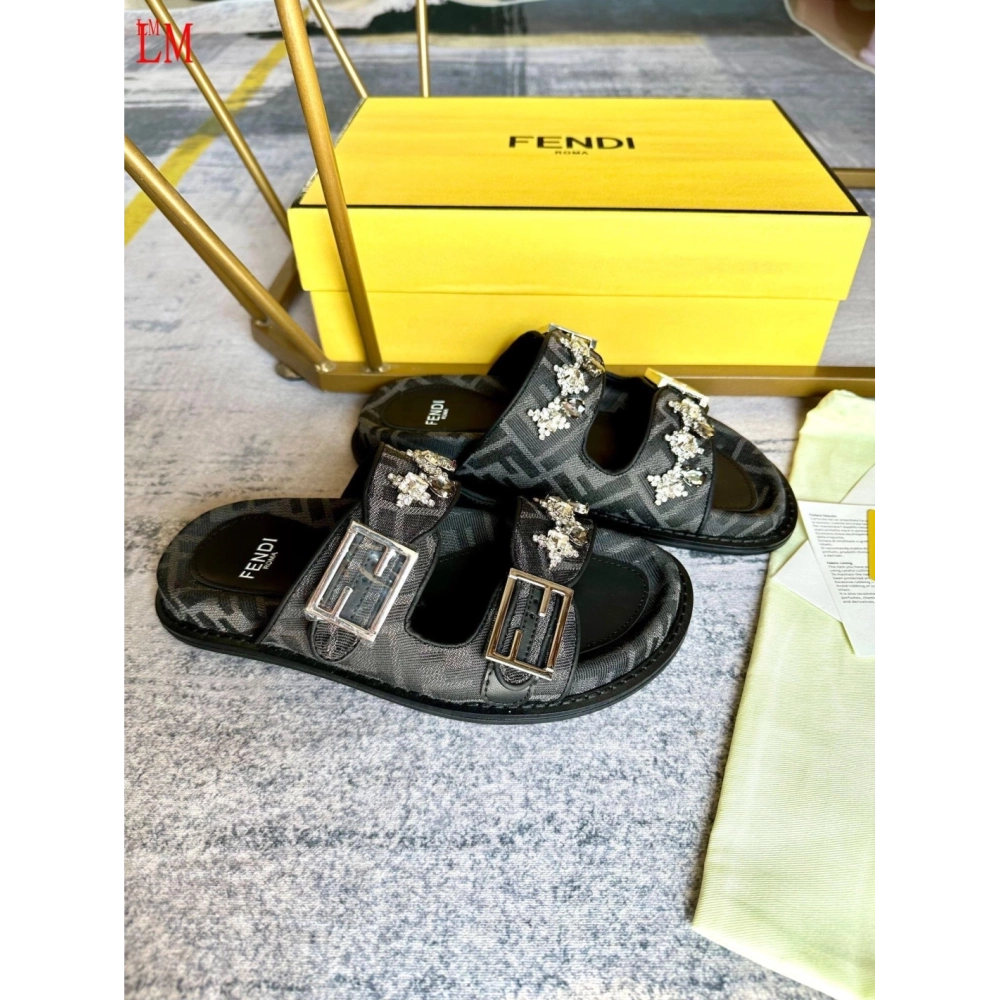 Fendi Slippers 003,Fendi Slippers,Slides Slippers,More Brands