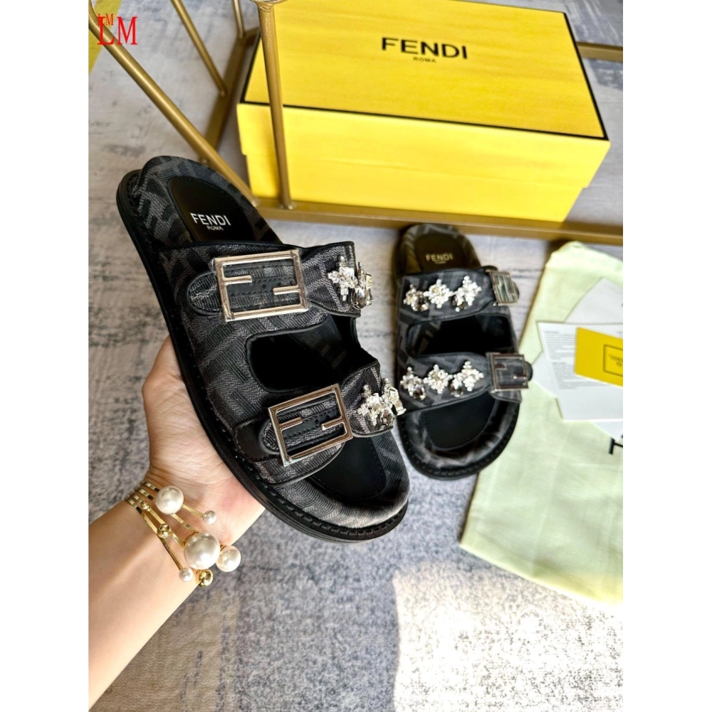 Fendi Slippers 003,Fendi Slippers,Slides Slippers,More Brands