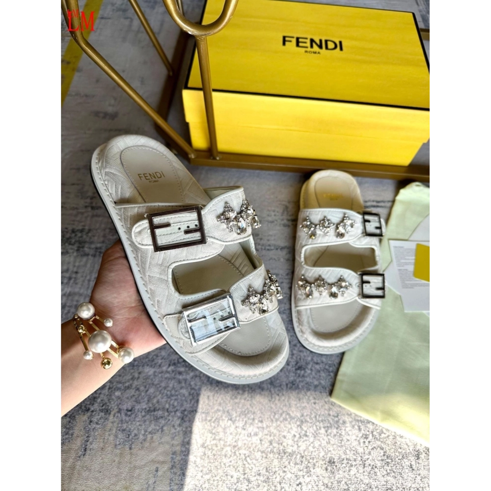 Fendi Slippers 005,Fendi Slippers,Slides Slippers,More Brands