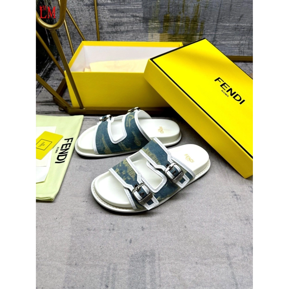 Fendi Slippers 009,Fendi Slippers,Slides Slippers,More Brands
