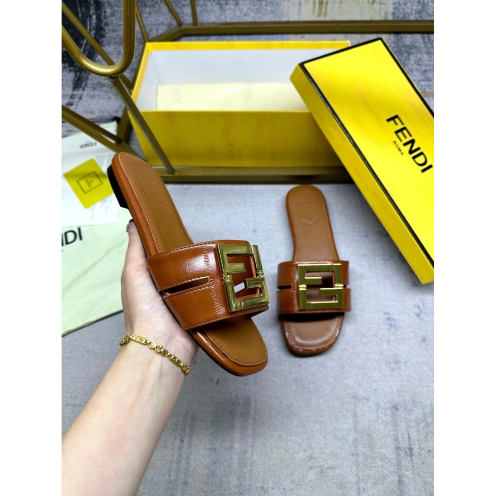 Fendi Slippers 016,Fendi Slippers,Slides Slippers,More Brands