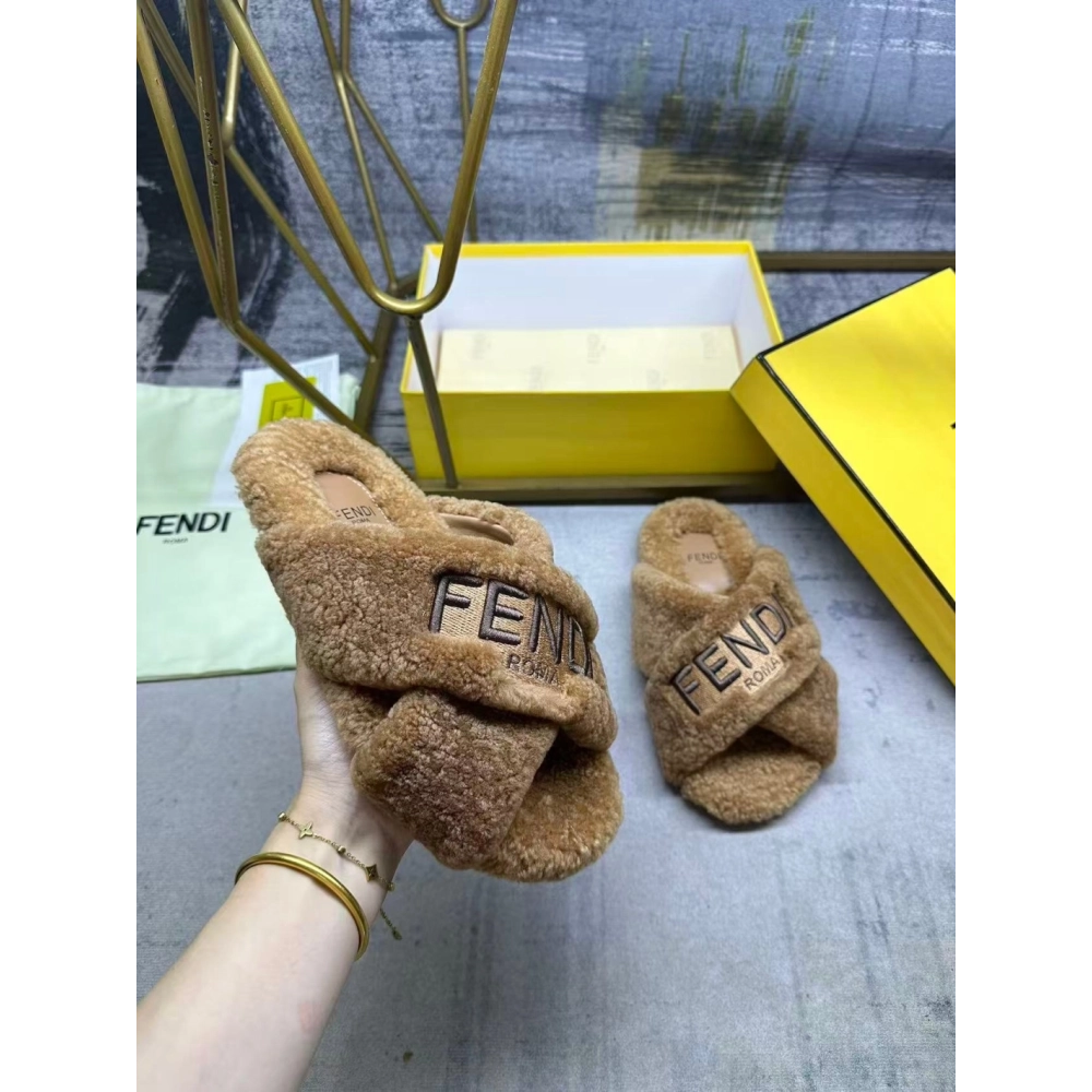 Fendi Slippers 063,Fendi Slippers,Slides Slippers,More Brands