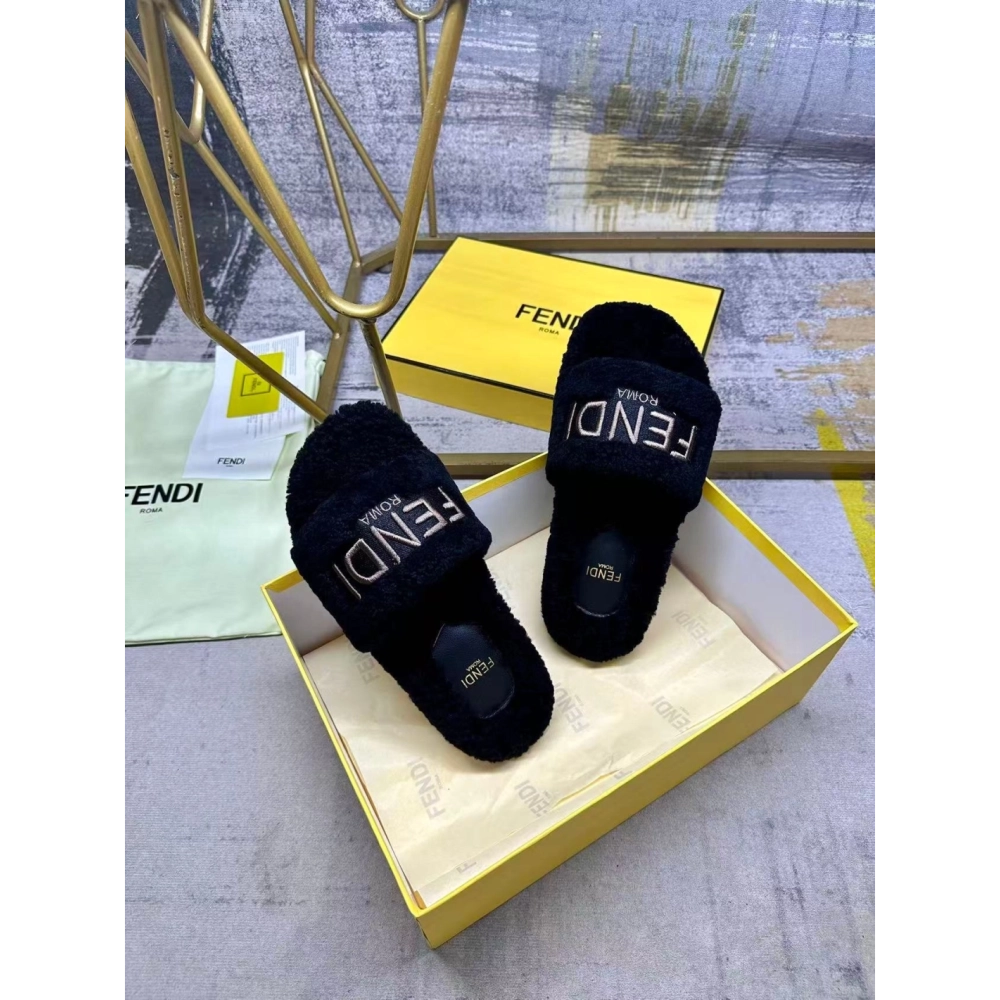 Fendi Slippers 066,Fendi Slippers,Slides Slippers,More Brands