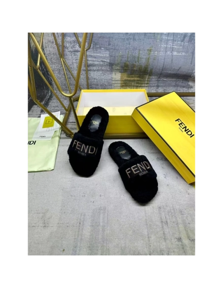 Fendi Slippers 066,Fendi Slippers,Slides Slippers,More Brands