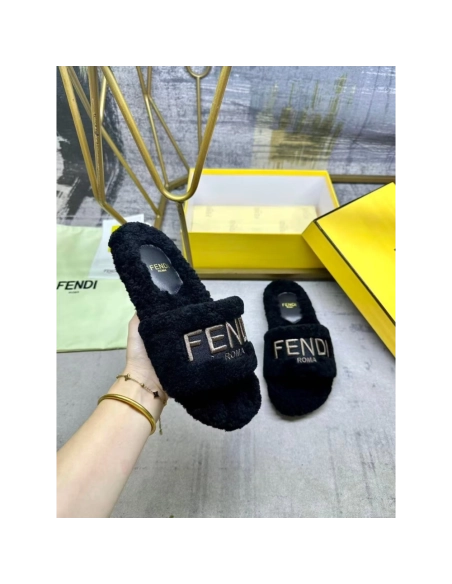 Fendi Slippers 066,Fendi Slippers,Slides Slippers,More Brands