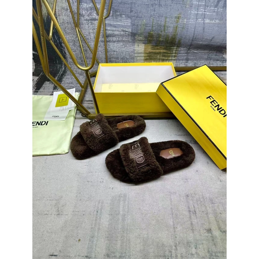 Fendi Slippers 067,Fendi Slippers,Slides Slippers,More Brands