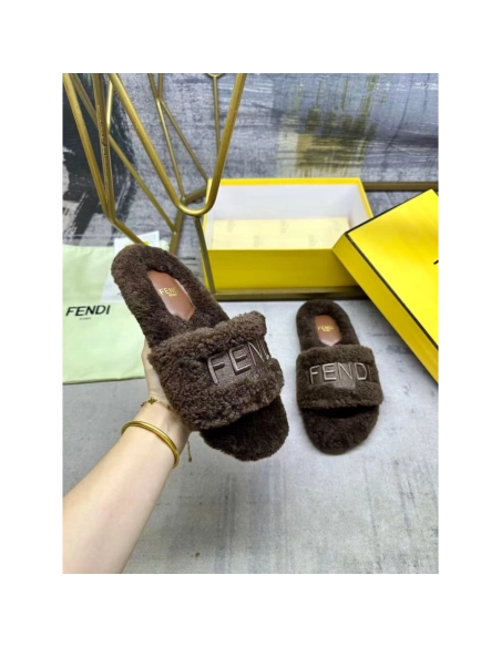 Fendi Slippers 067,Fendi Slippers,Slides Slippers,More Brands
