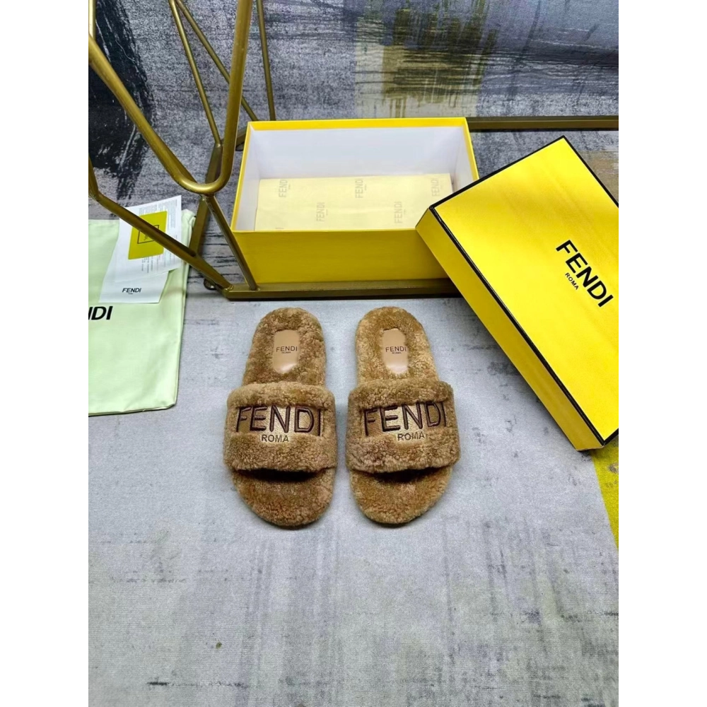 Fendi Slippers 068,Fendi Slippers,Slides Slippers,More Brands