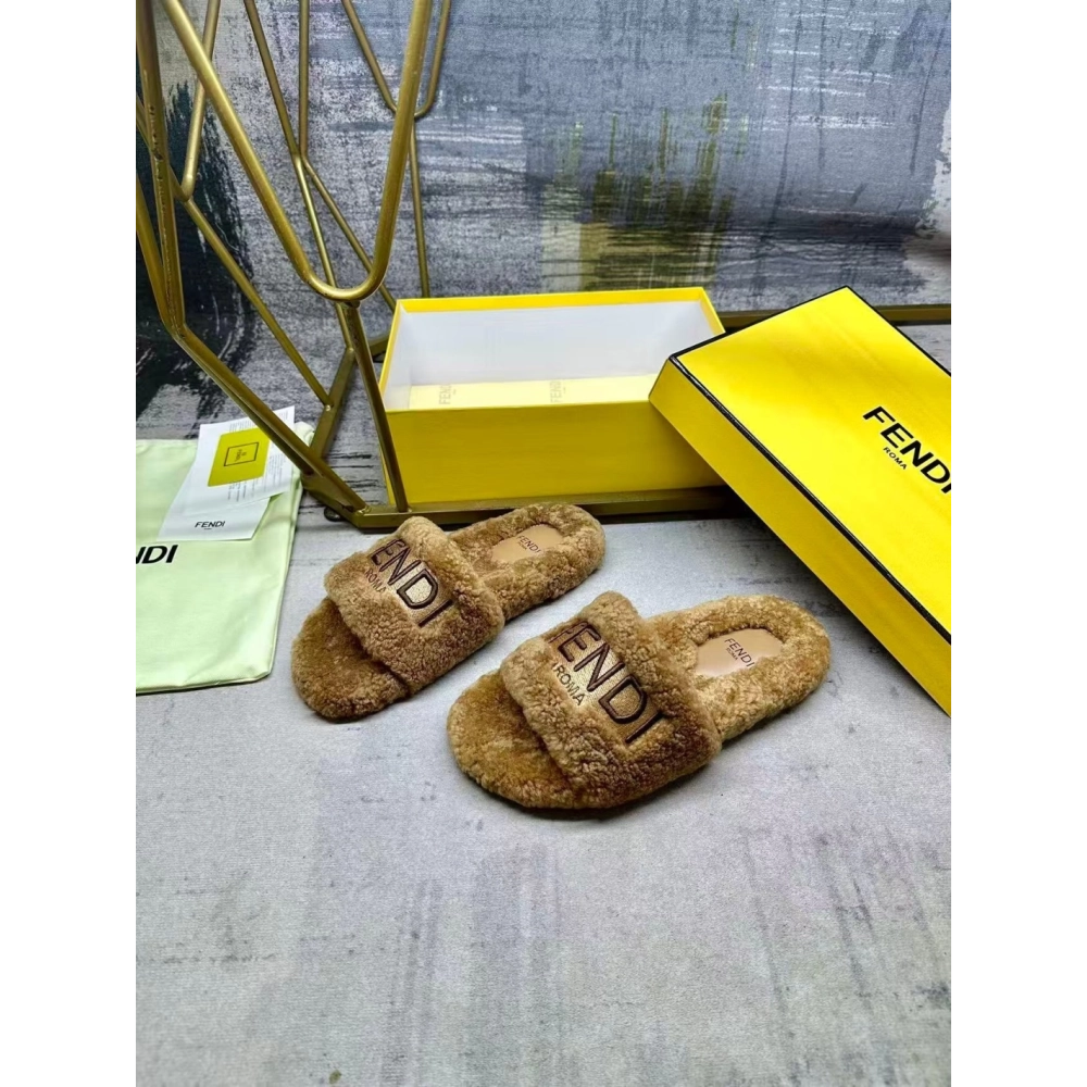 Fendi Slippers 068,Fendi Slippers,Slides Slippers,More Brands