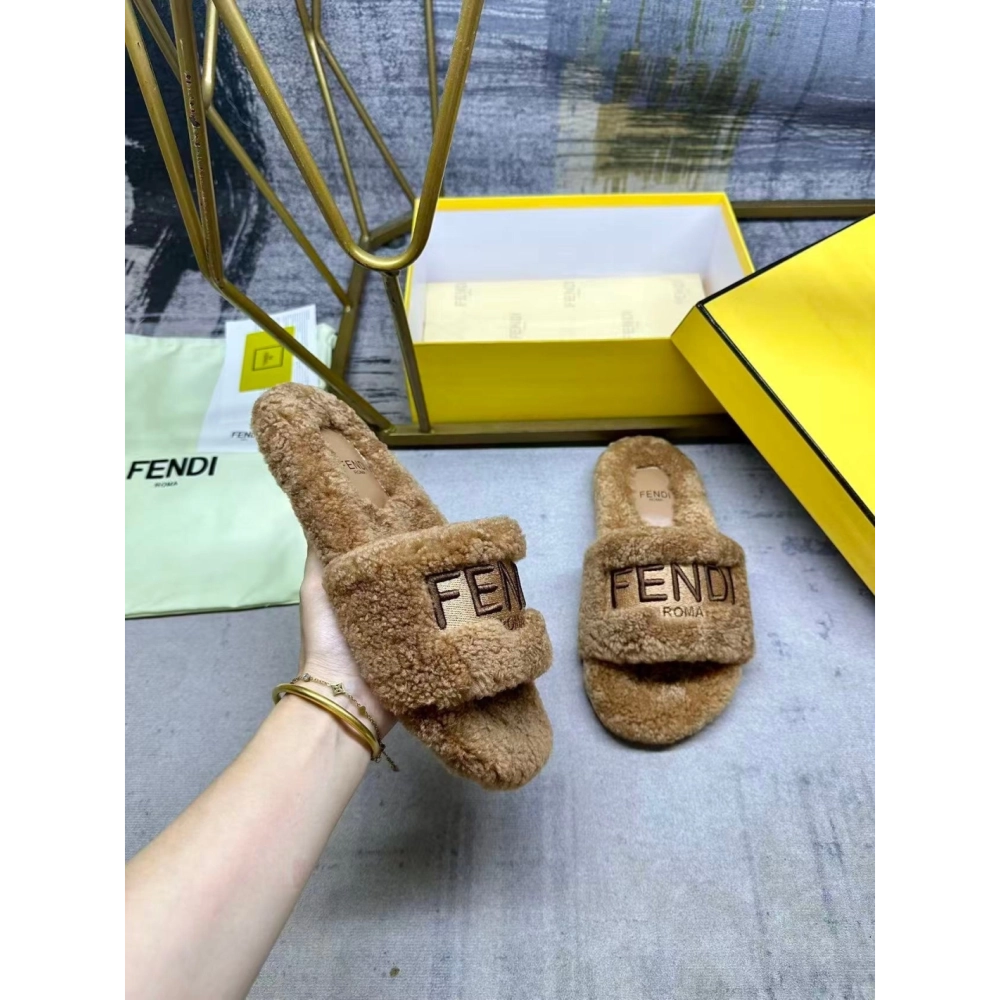 Fendi Slippers 068,Fendi Slippers,Slides Slippers,More Brands